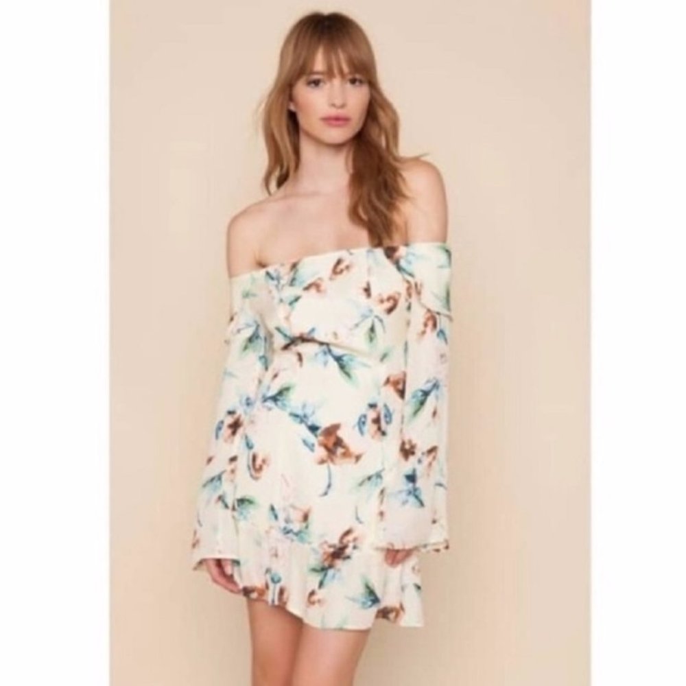 Stone Cold Fox Elsa Off Shoulder Dress XS